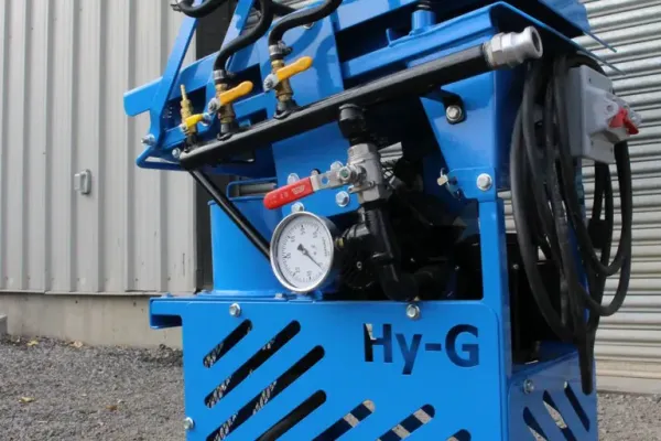 Hy-G P5T test-plant gold concentrator on a skid.