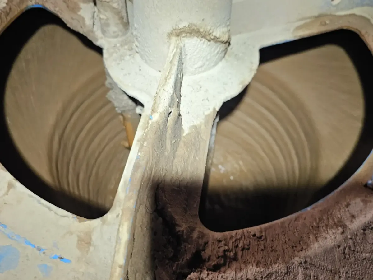 Gold concentrate on the bowl wall inside the Hy-G P21.